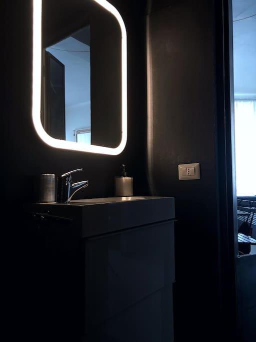 Brera Luxury Cozy Flat! * Milán